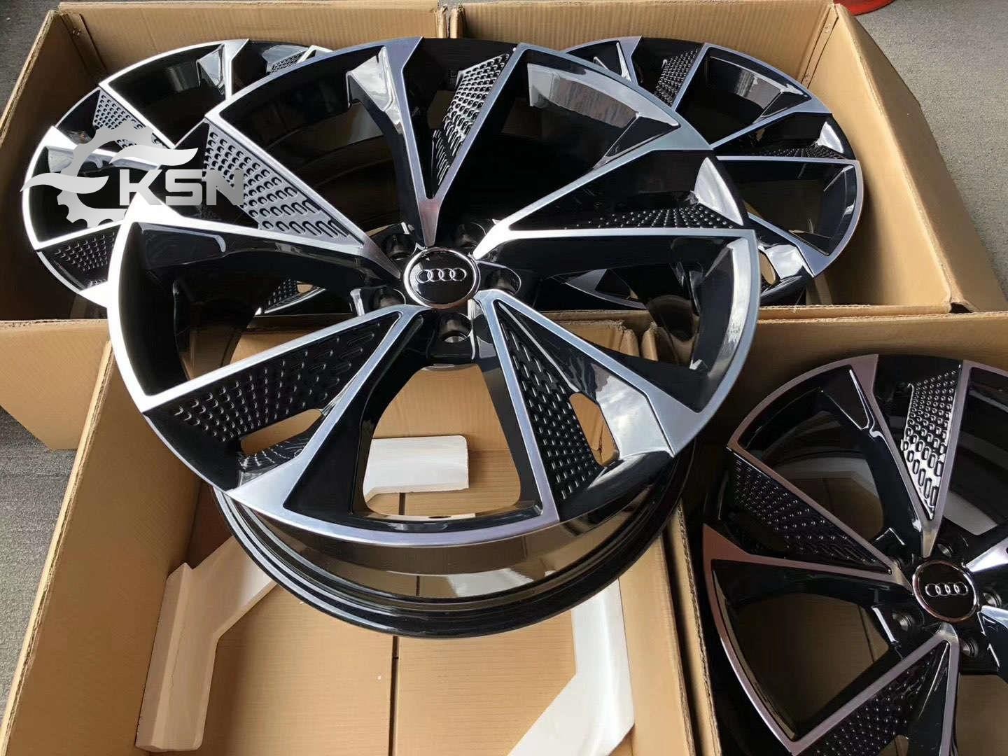 Custom forged aluminum wheels for Audi RS series with machined crocodile skin piano black
